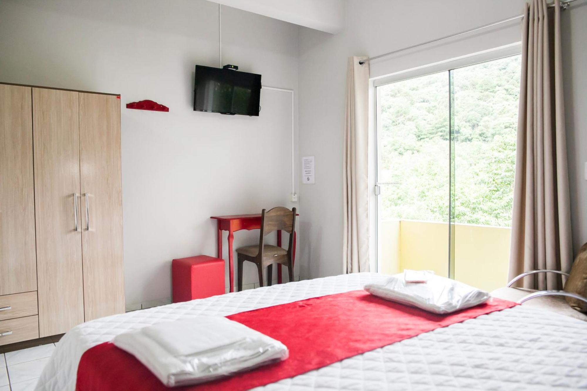 Hotel Grezelle Bituruna Luaran gambar